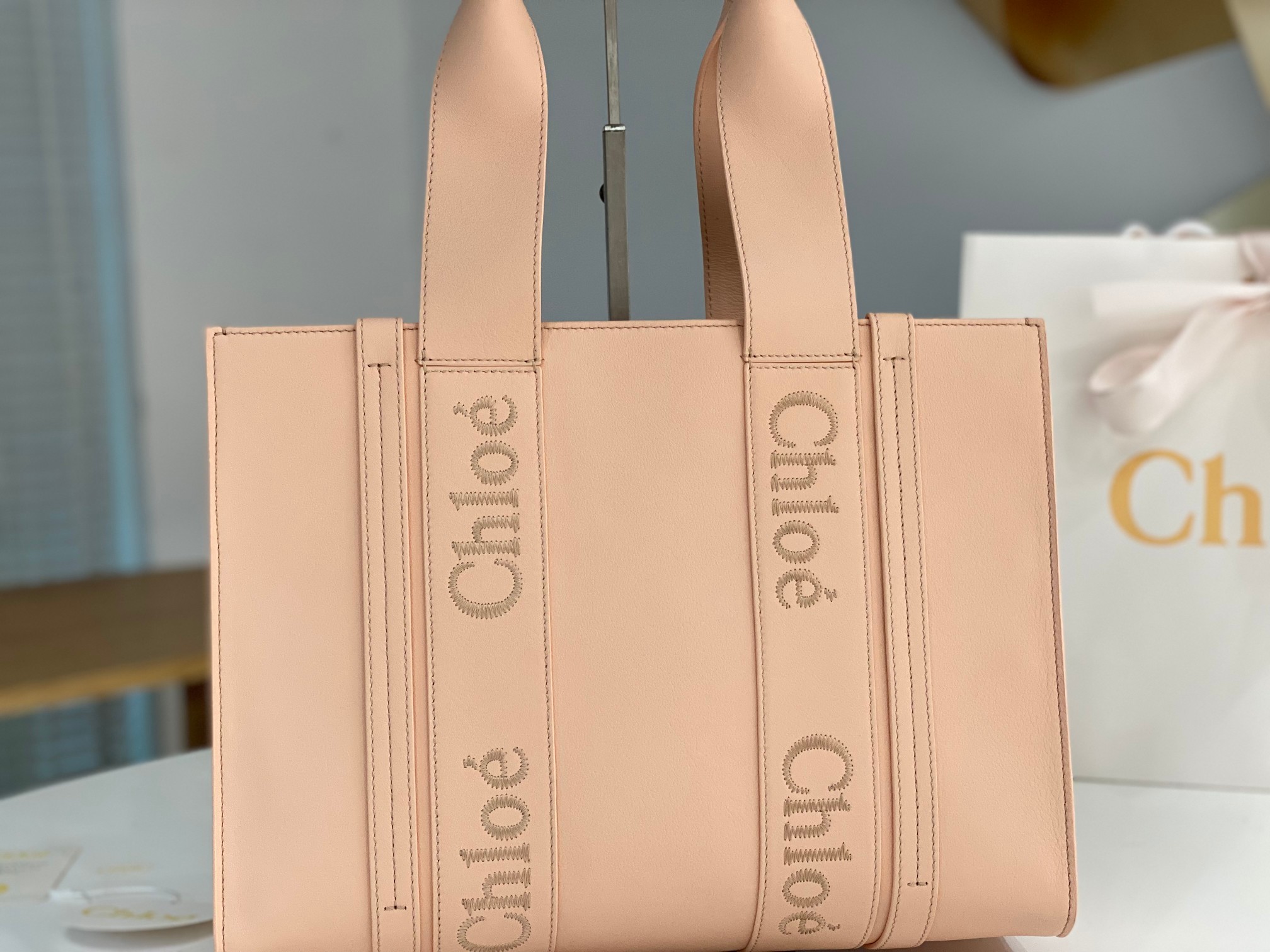 Chloe Medium Woody Tote Bag In Pink Soft Smooth Calfskin Leather